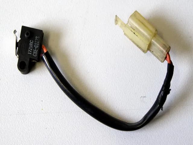 SUZUKI AN 400 BURGMAN AU BREMSLICHTSCHALTER FESTSTELLBREMSE