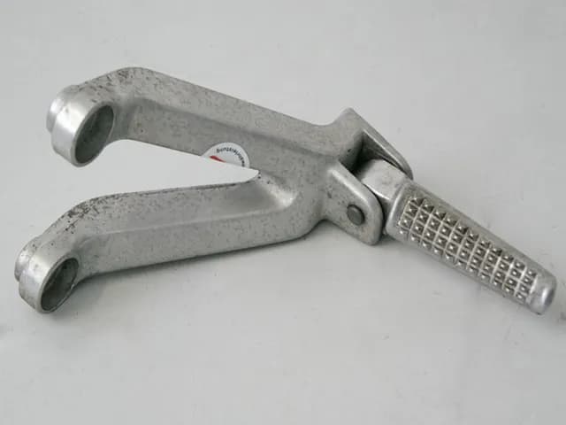 HONDA CBR 900 SC33 FUßRASTENANLAGE SOZIUS LINKS