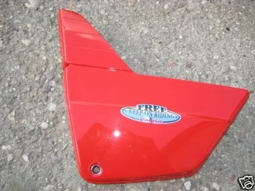 CAGIVA ROADSTER 125 SEITENDECKEL ABDECKUNG VERKLEIDUNG